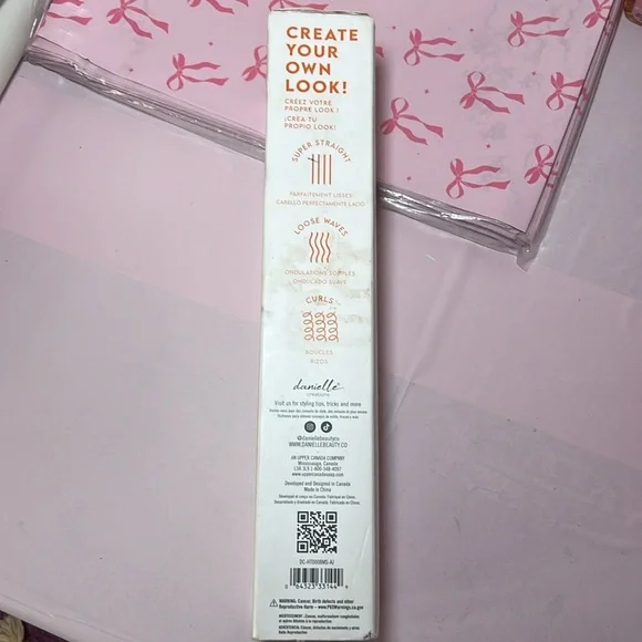 ✅NEW✅Hot Tools Ceramic Hair Straightener - Yellow - Picture 3 of 4